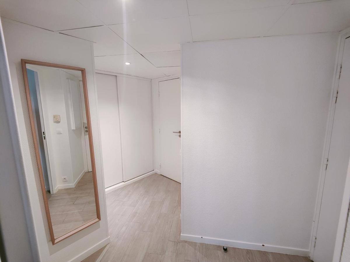 Ferienwohnung Incroyable T2 La Defense - Parking Gratuit Courbevoie Exterior foto